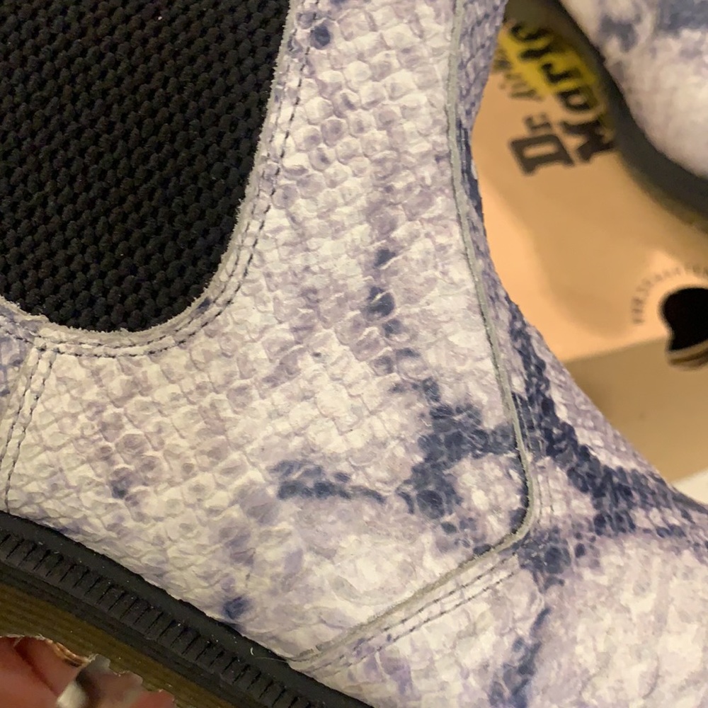 *RARE* Snake print doc martens - Picture 2 of 4